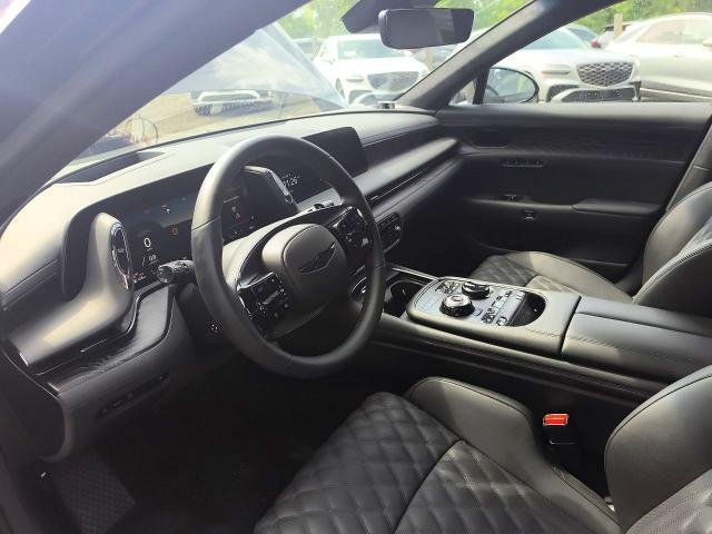 Photo 7 from auction – 2026 GENESIS G90 with VIN KMTFD4SD0TU054810