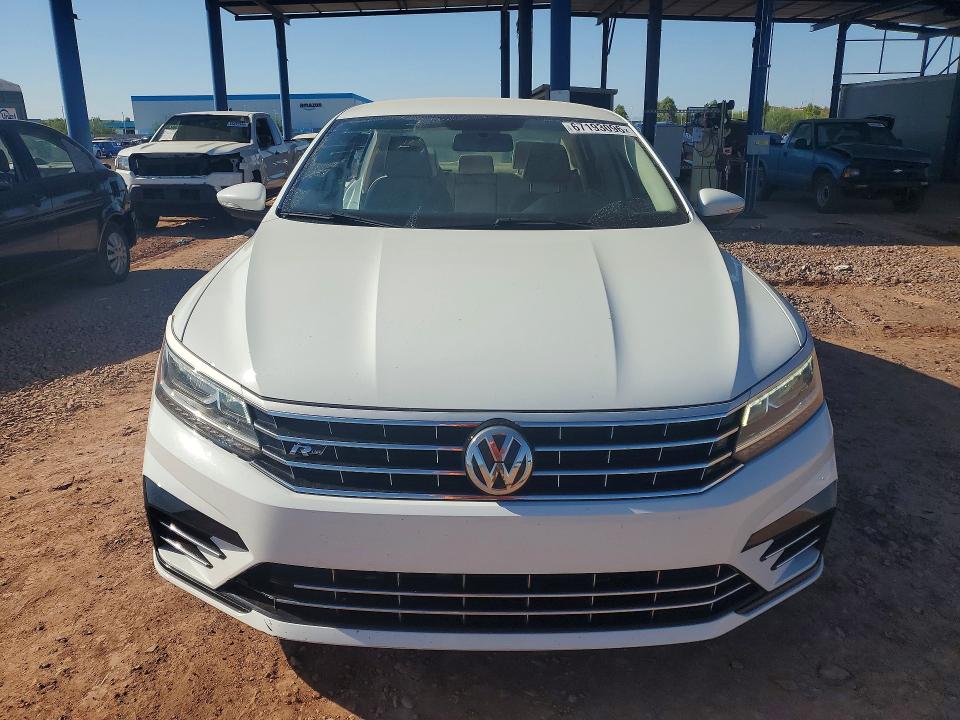 Photo 5 from auction – 2017 VOLKSWAGEN PASSAT with VIN 1VWDT7A39HC024847