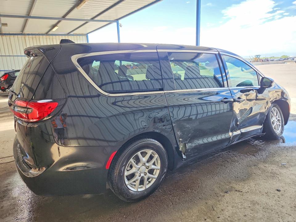 Photo 3 from auction – 2027 CHRYSLER PACIFICA with VIN 2C4RC1BG4VR571857