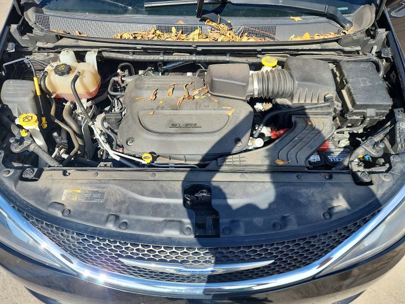 Снимка 12 от търг – 2020 CHRYSLER PACIFICA с VIN 2C4RC1BG6LR210191