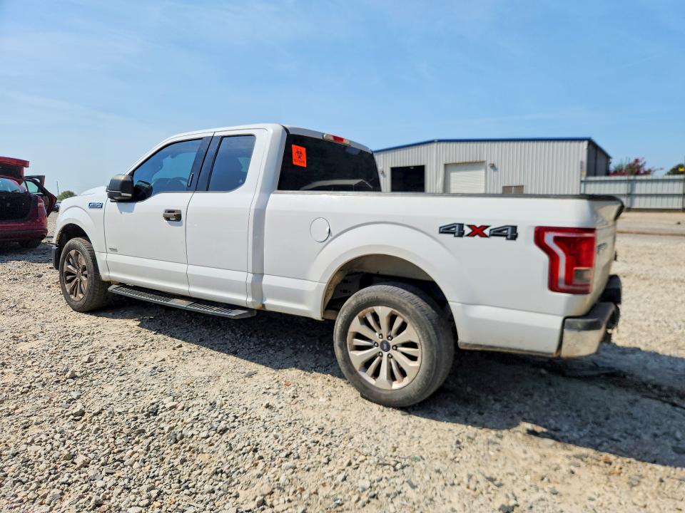 Снимка 2 от търг – 2015 FORD F150 с VIN 1FTEX1EP0FFC25649