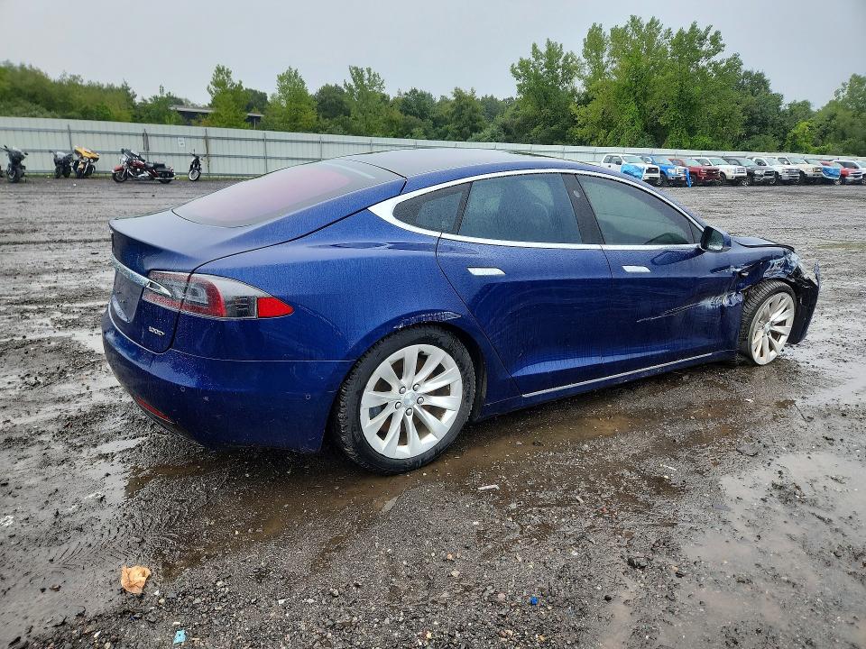 صورة رقم 3 من المزاد - 2018 TESLA MODEL S مع VIN 5YJSA1E24JF270230