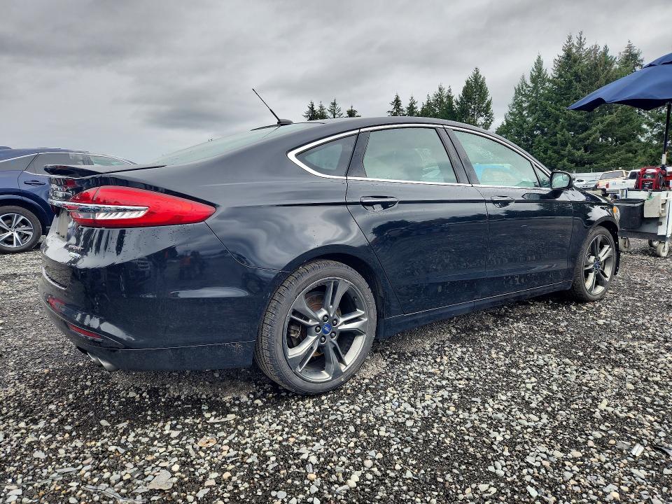 Photo 3 from auction – 2018 FORD FUSION with VIN 3FA6P0VP6JR111400