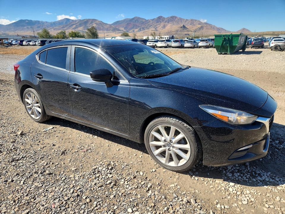 Zdjęcie 4 z aukcji – 2017 MAZDA 3 z VIN 3MZBN1V72HM138344