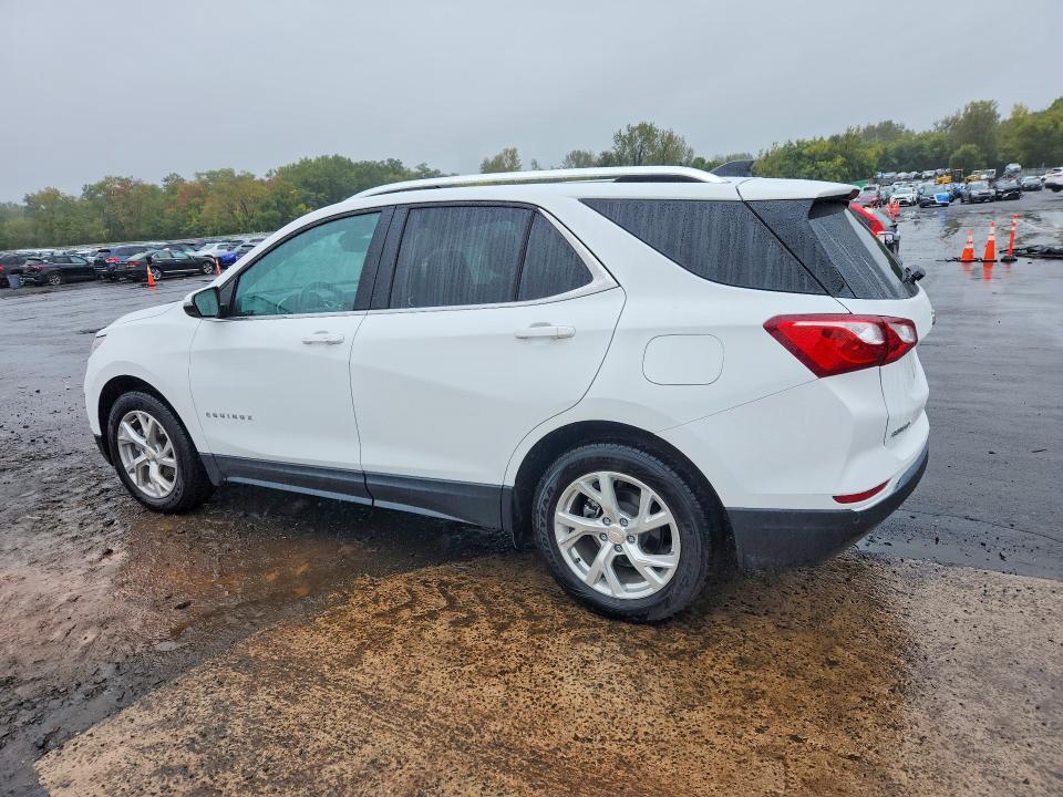 Photo 2 from auction – 2021 CHEVROLET EQUINOX with VIN 3GNAXUEV2MS173620