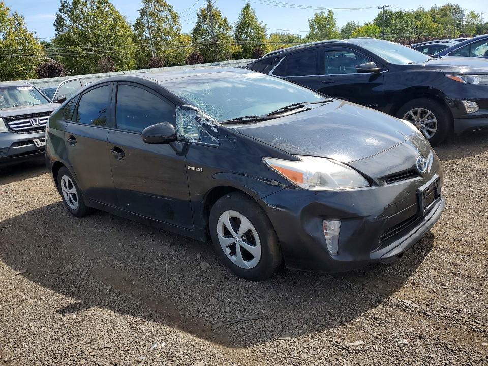 Photo 4 from auction – 2014 TOYOTA PRIUS with VIN JTDKN3DU1E1770380