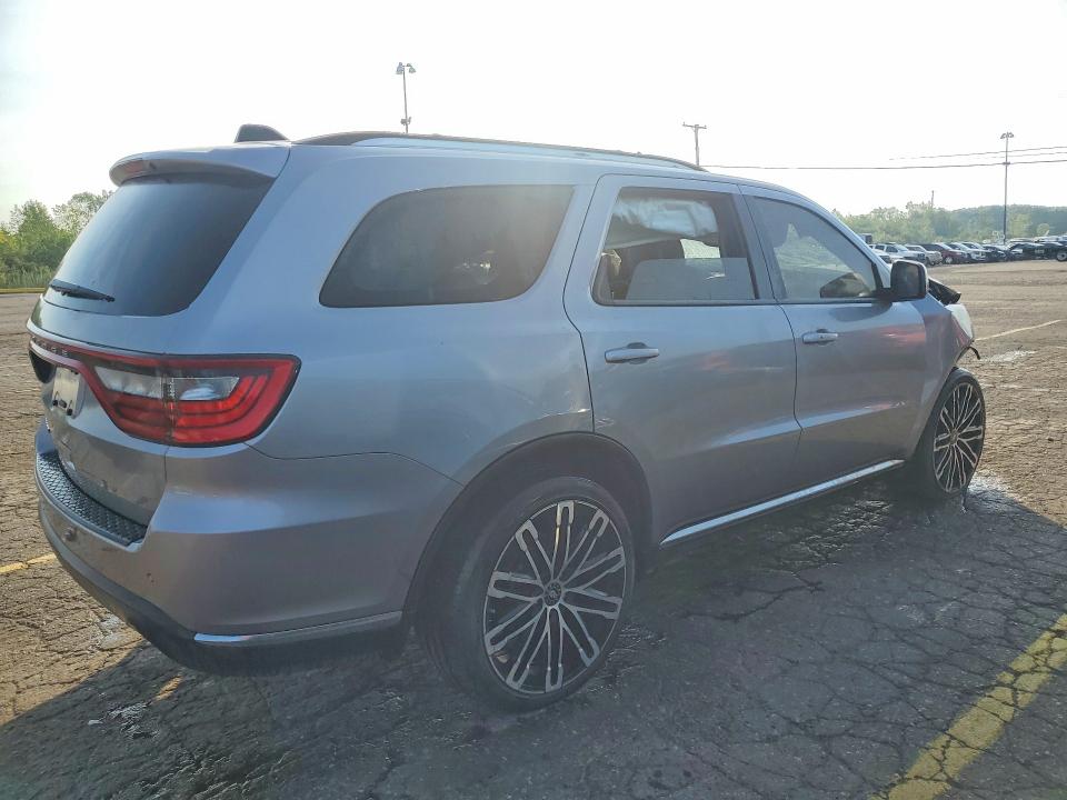 Фото 3 с аукциона – 2017 DODGE DURANGO с VIN 1C4RDJAG5HC857647