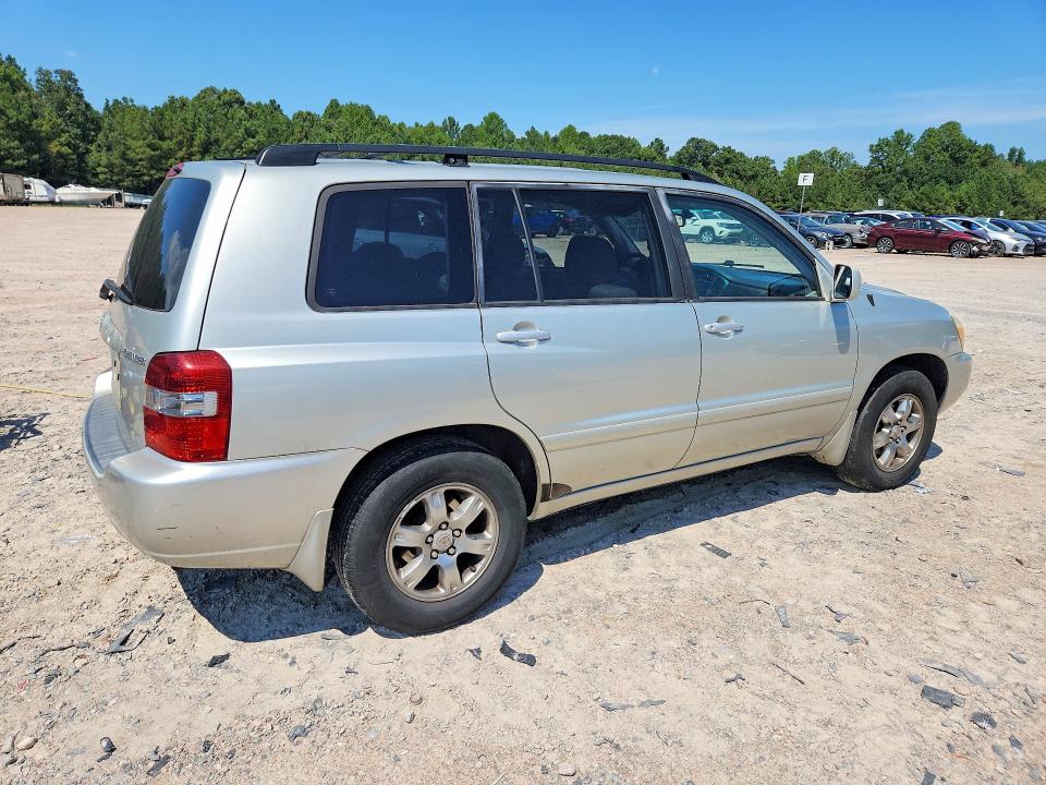Photo 3 from auction – 2004 TOYOTA HIGHLANDER with VIN JTEDP21A040026986