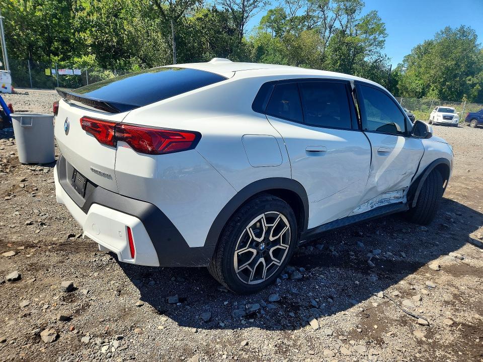 Zdjęcie 3 z aukcji – 2026 BMW X2 z VIN WBX63GM0XT5697546