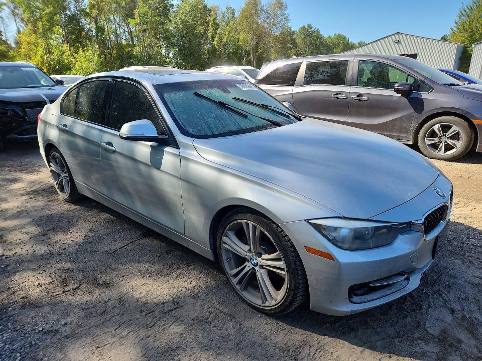 صورة رقم 4 من المزاد - 2015 BMW 320 مع VIN WBA3C3G53FNS74633