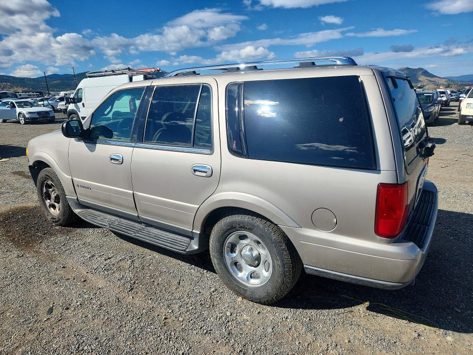 Photo 2 from auction – 2000 LINCOLN NAVIGATOR with VIN 5LMPU28A7YLJ04273