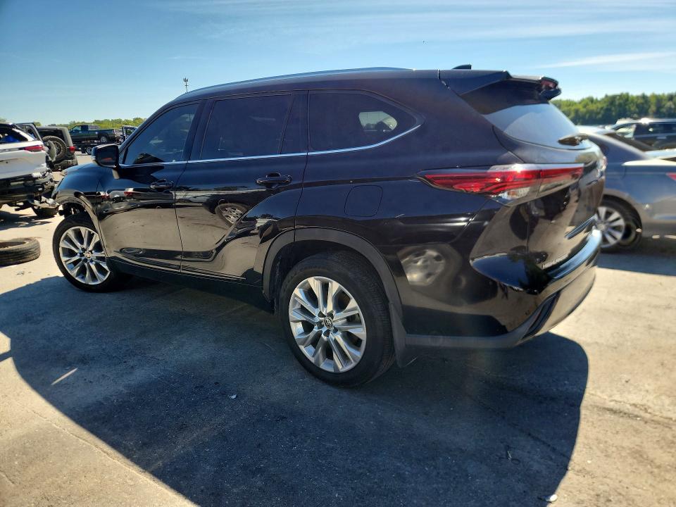 Photo 2 from auction – 2020 TOYOTA HIGHLANDER with VIN 5TDDZRBH3LS010408