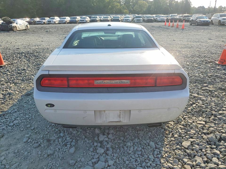 Снимка 6 от търг – 2013 DODGE CHALLENGER с VIN 2C3CDYAG3DH520114