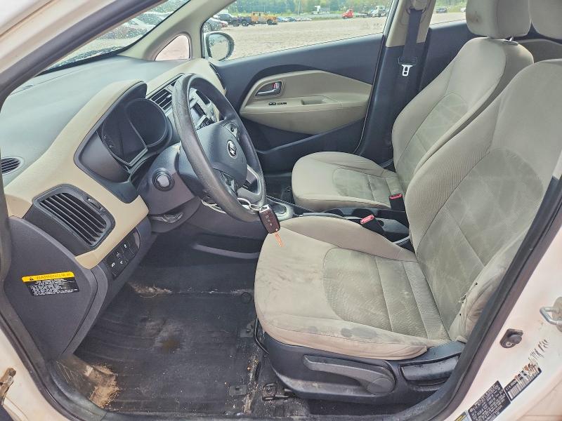 Photo 7 from auction – 2015 KIA RIO with VIN KNADM4A31F6428930