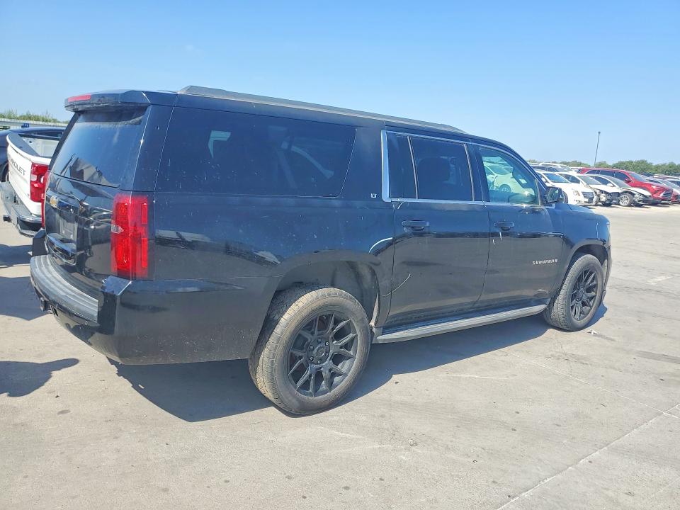 Photo 3 from auction – 2015 CHEVROLET SUBURBAN with VIN 1GNSCJKCXFR709768