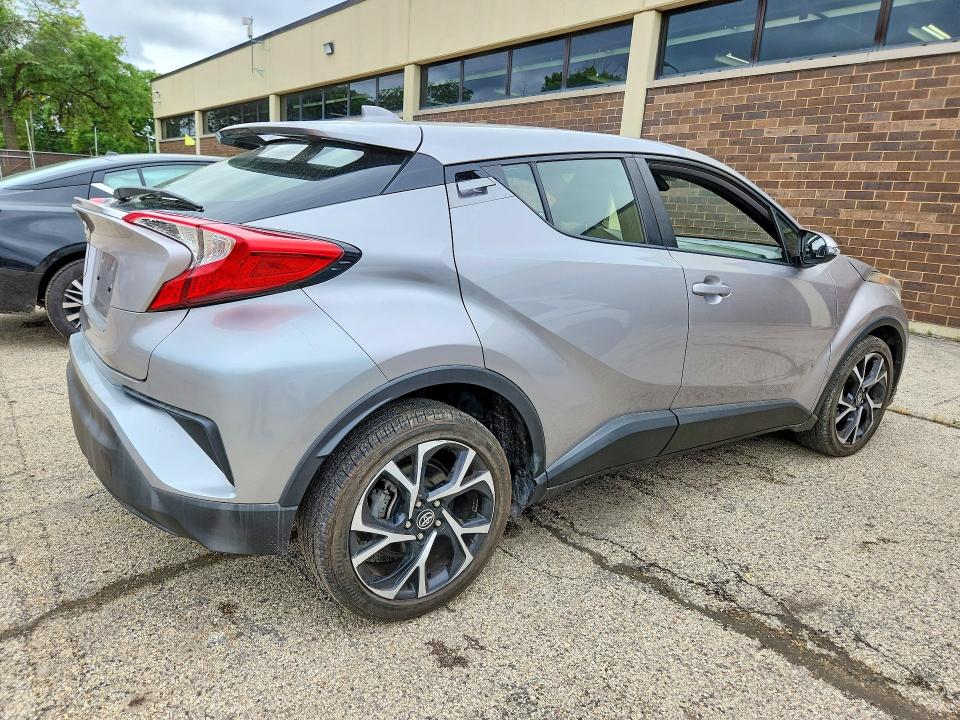 Photo 3 from auction – 2019 TOYOTA C-HR with VIN JTNKHMBXXK1022874