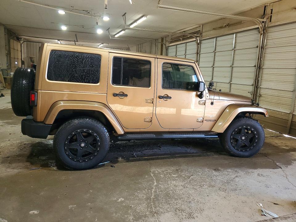 Снимка 3 от търг – 2015 JEEP WRANGLER UNLIMITED с VIN 1C4BJWEG7FL672384