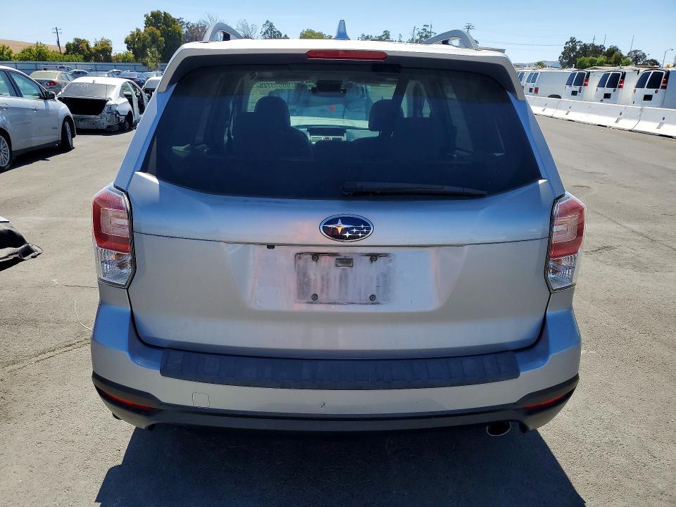 صورة رقم 6 من المزاد - 2018 SUBARU FORESTER مع VIN JF2SJAEC7JH578437