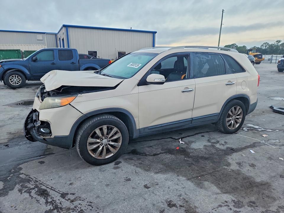 Photo 1 from auction – 2011 KIA SORENTO with VIN 5XYKU3A1XBG072004