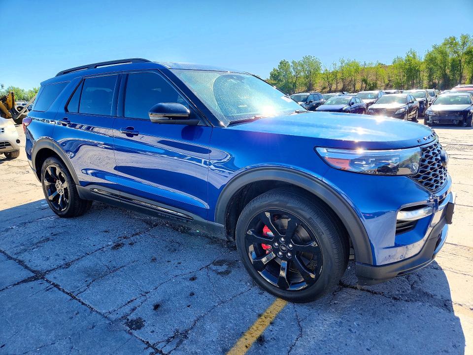 Photo 4 from auction – 2023 FORD EXPLORER with VIN 1FM5K8GC0PGA66169