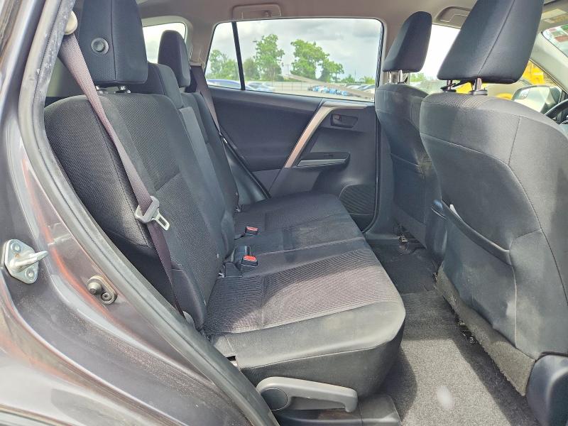 Photo 11 from auction – 2018 TOYOTA RAV4 with VIN JTMBFREV4JJ746494