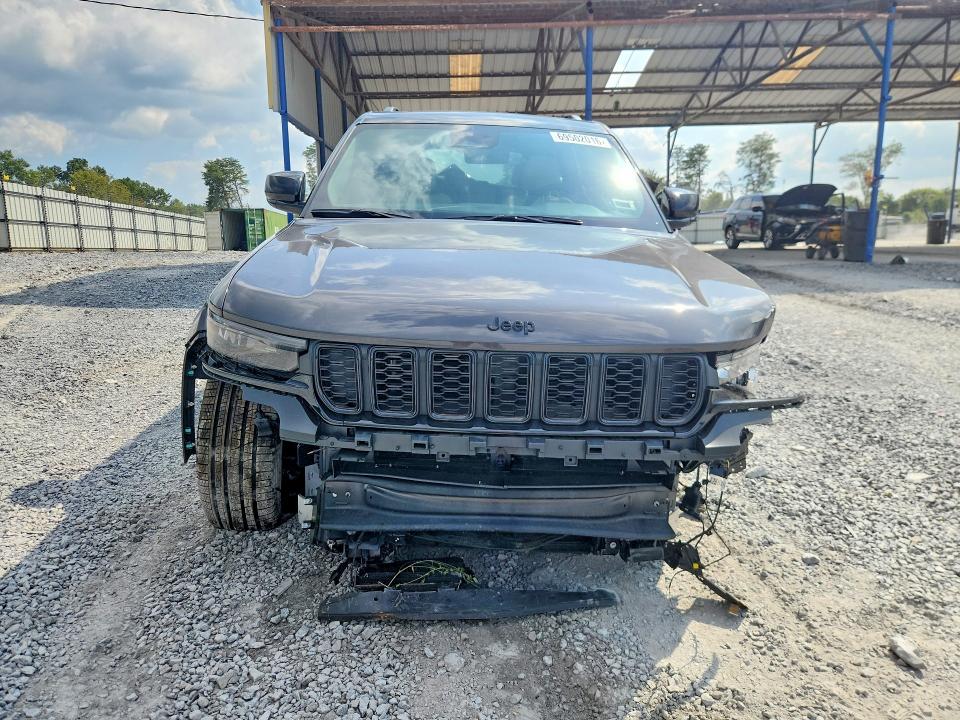 Снимка 5 от търг – 2025 JEEP GRAND CHEROKEE с VIN 1C4RJHBG3S8789357