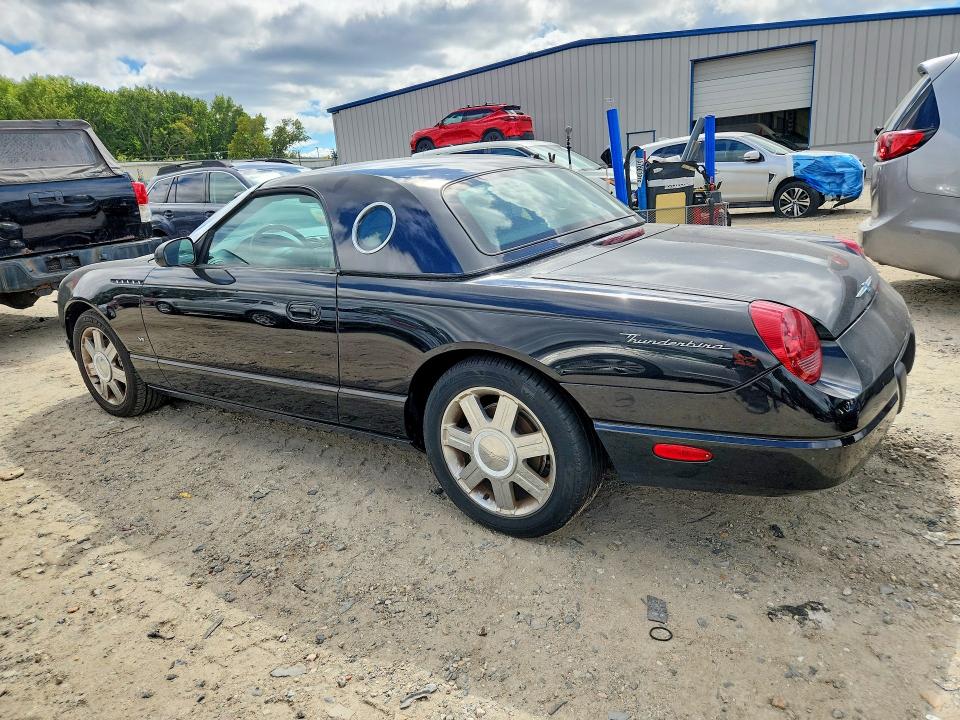 Фото 2 с аукциона – 2004 FORD THUNDERBIRD с VIN 1FAHP60A34Y109558