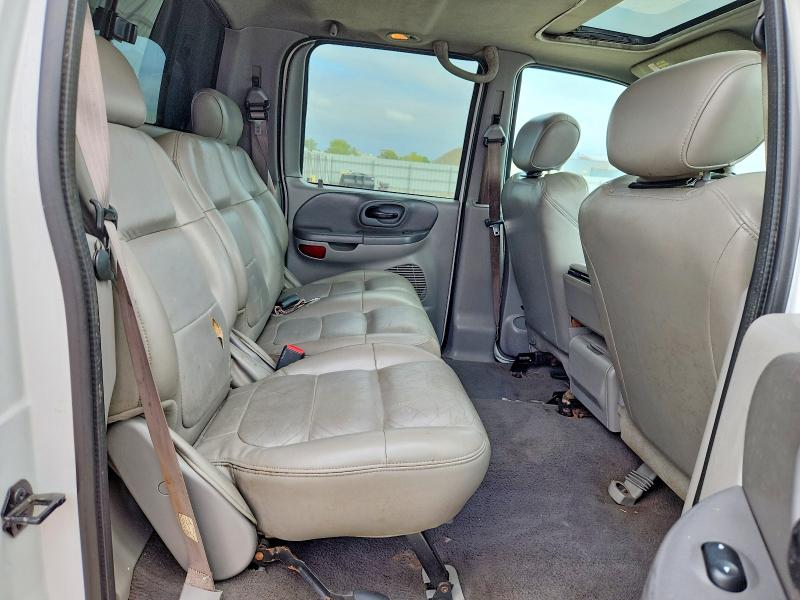 Photo 10 from auction – 2002 FORD F150 with VIN 1FTRW08L72KB57827