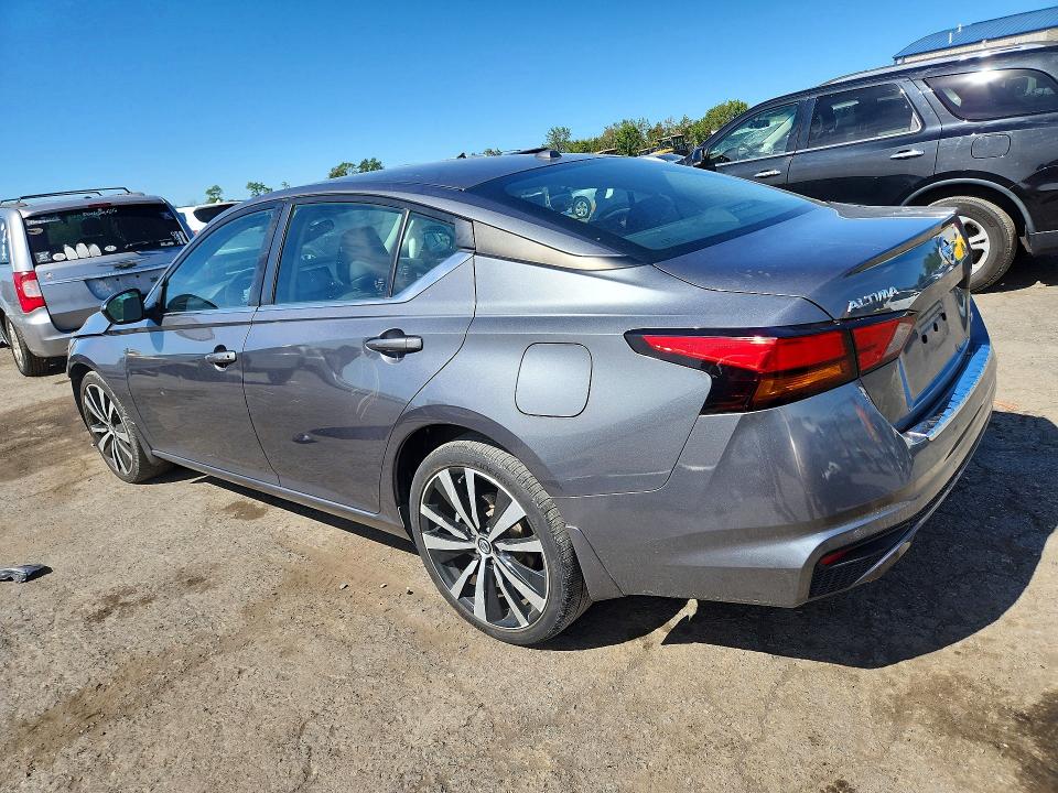 Снимка 2 от търг – 2022 NISSAN ALTIMA с VIN 1N4BL4CW0NN307451