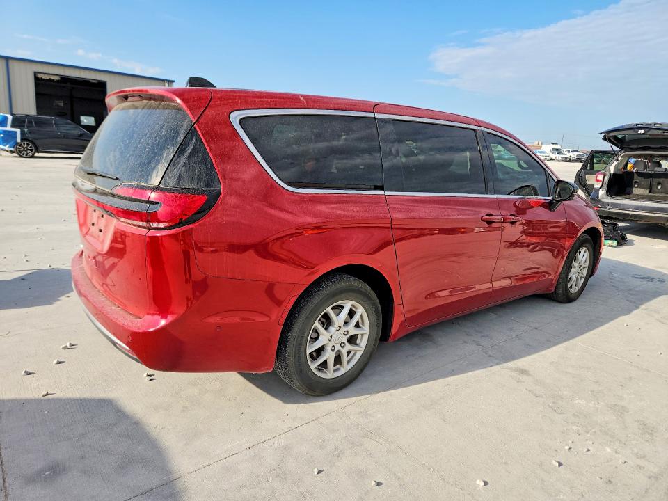 Foto 3 de la subasta – 2025 CHRYSLER PACIFICA con VIN 2C4RC1BG8SR587846