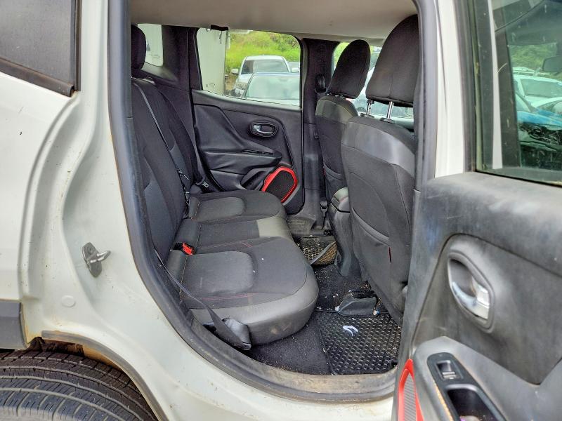 Снимка 11 от търг – 2016 JEEP RENEGADE с VIN ZACCJBCT7GPC92083