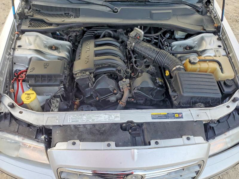 Photo 11 from auction – 2005 CHRYSLER 300 with VIN 2C3AA43R55H568142