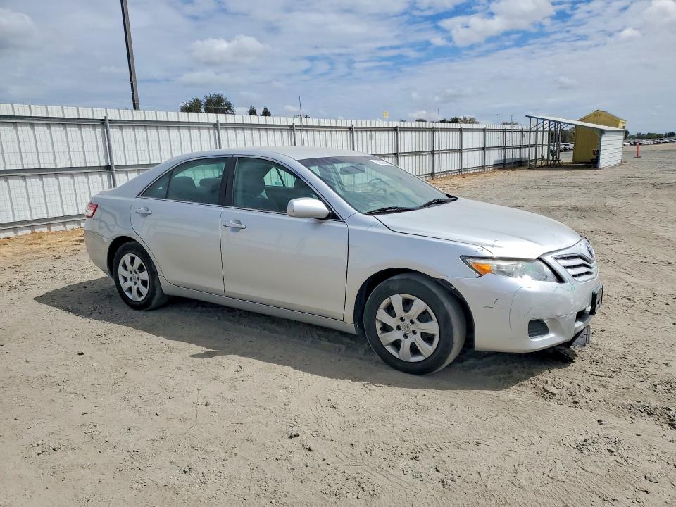 صورة رقم 4 من المزاد - 2011 TOYOTA CAMRY مع VIN 4T1BF3EK5BU743022