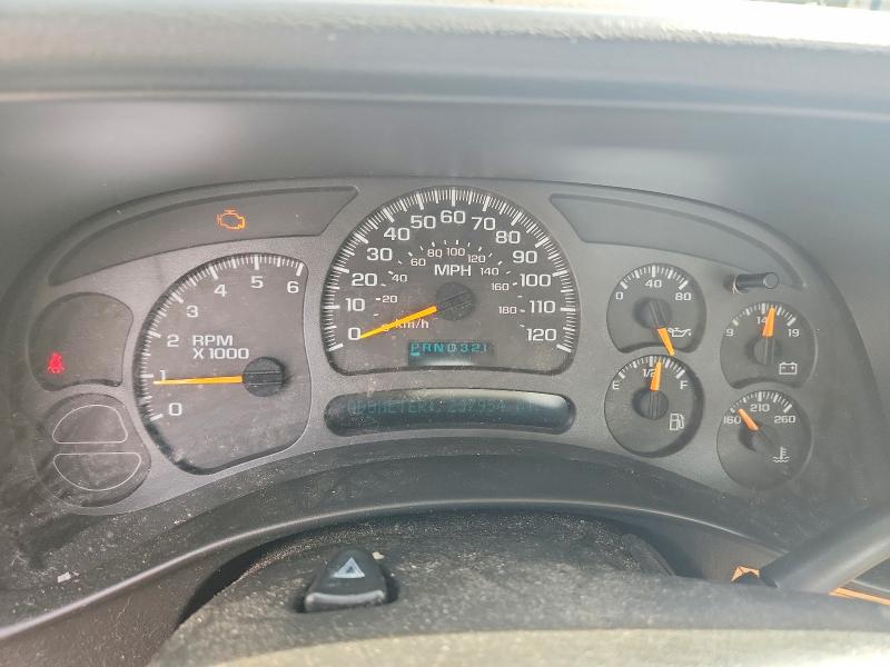 Снимка 9 от търг – 2004 CHEVROLET SILVERADO с VIN 1GCEC14X74Z186745