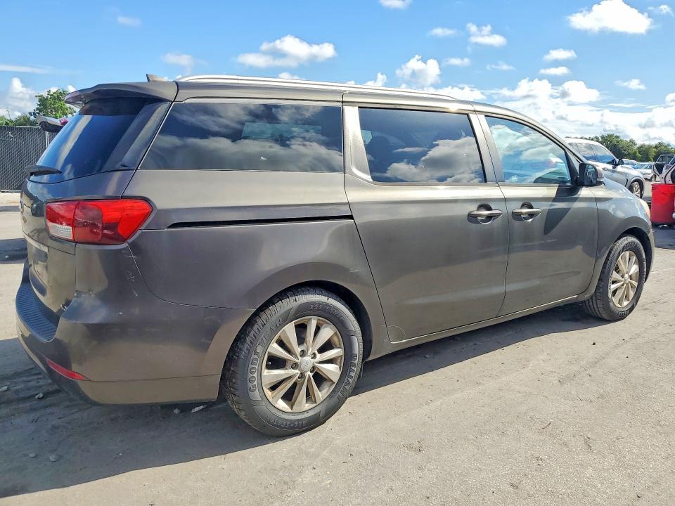 صورة رقم 3 من المزاد - 2015 KIA SEDONA مع VIN KNDMB5C19F6071958