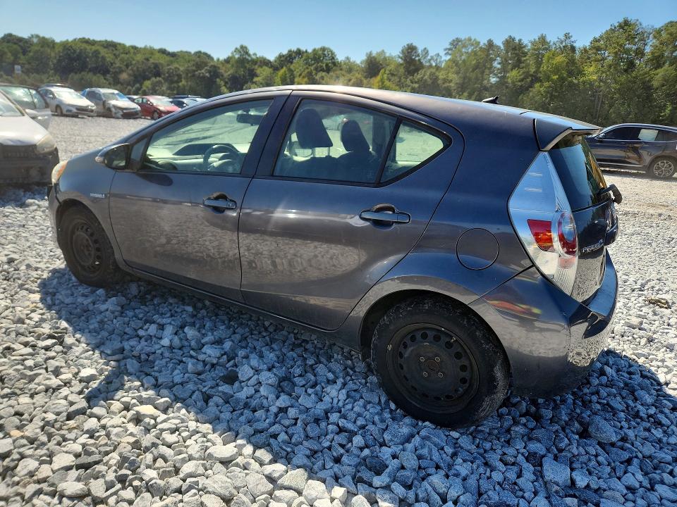 Photo 2 from auction – 2014 TOYOTA PRIUS C with VIN JTDKDTB38E1574725