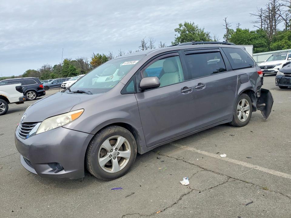 TOYOTA SIENNA 2014 with VIN 5TDKK3DC8ES515308 - Photo from auction