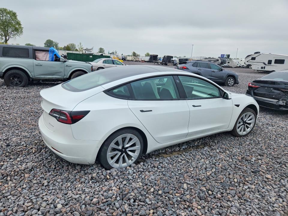 Фото 3 с аукциона – 2022 TESLA MODEL 3 с VIN 5YJ3E1EB5NF193902