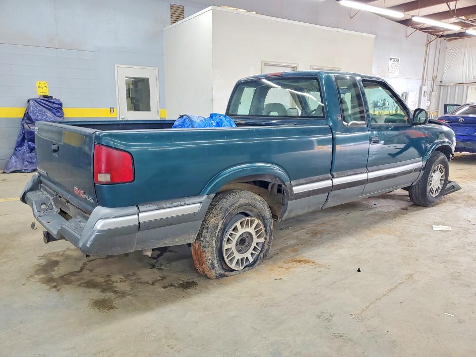 Photo 3 from auction – 1996 GMC SONOMA with VIN 1GTDT19W6T8505455