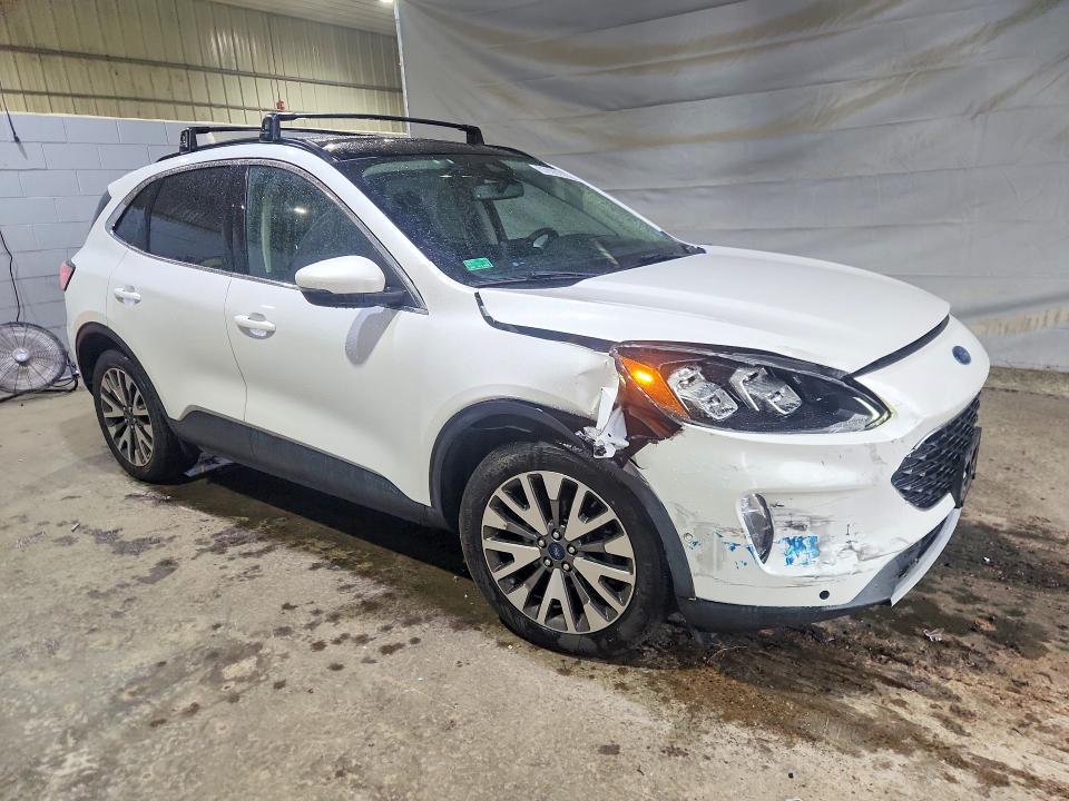 Photo 4 from auction – 2020 FORD ESCAPE with VIN 1FMCU9DZ0LUB37253