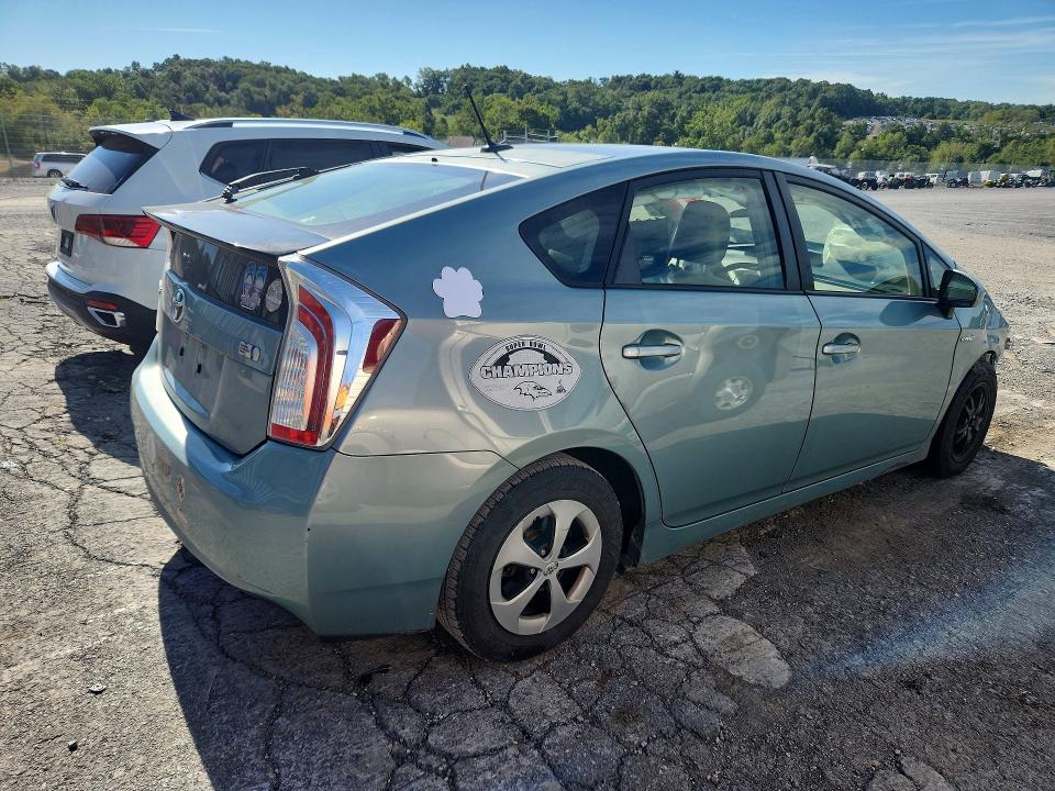 Фото 3 с аукциона – 2015 TOYOTA PRIUS с VIN JTDKN3DU9F2002948