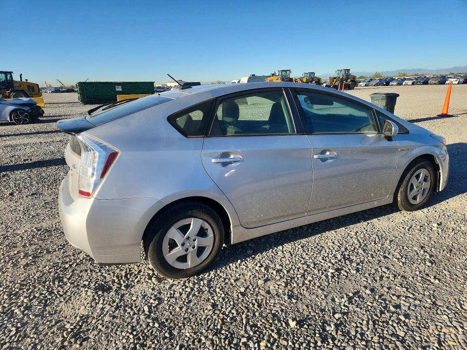 Photo 3 from auction – 2011 TOYOTA PRIUS with VIN JTDKN3DU3B1477446