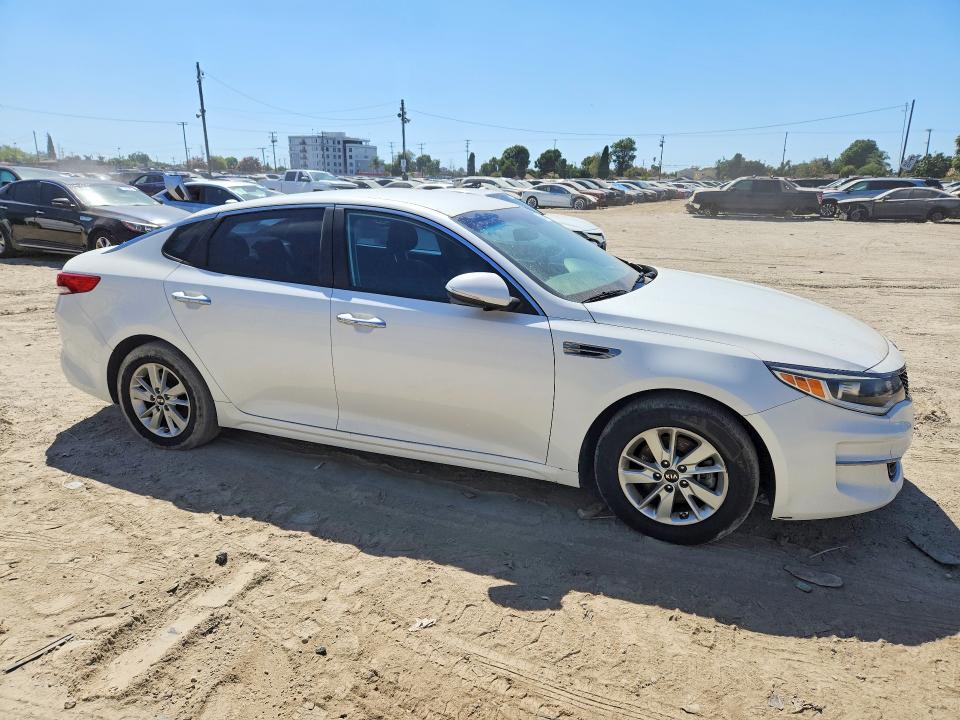 Photo 4 from auction – 2016 KIA OPTIMA with VIN KNAGT4L31G5102453
