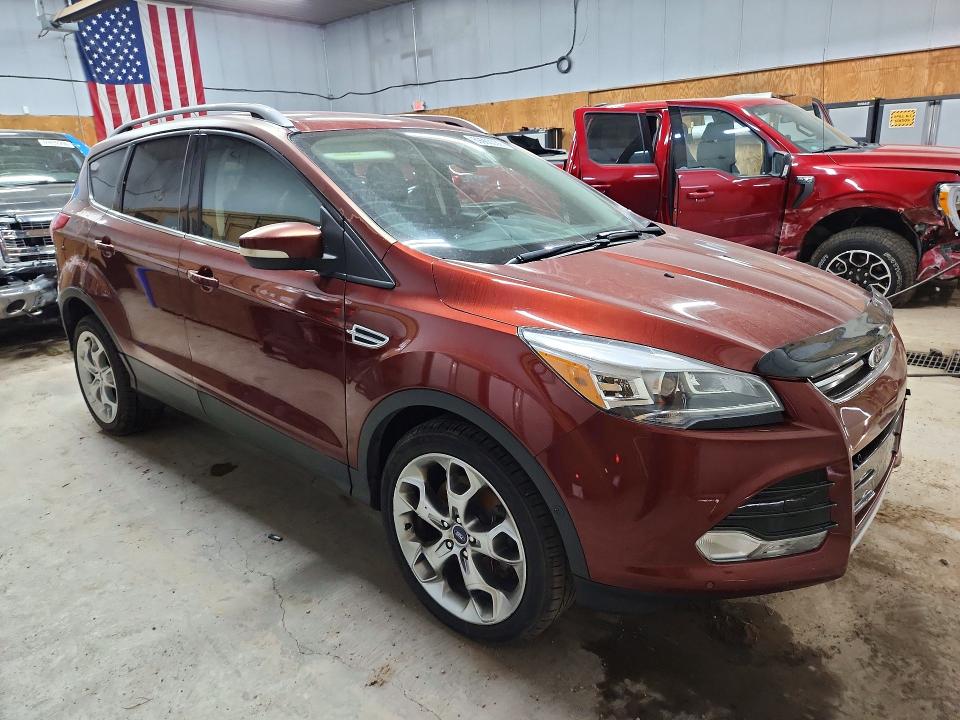 Photo 4 from auction – 2016 FORD ESCAPE with VIN 1FMCU9J92GUC48865