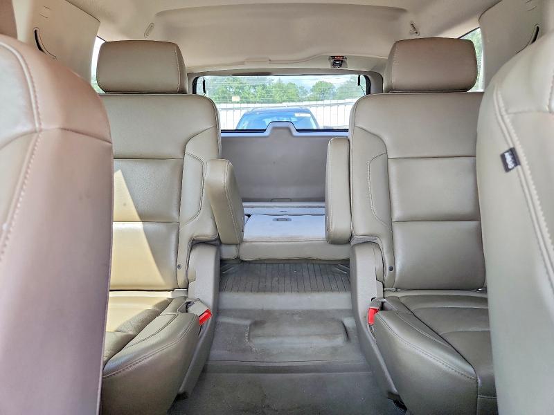 Photo 10 from auction – 2017 CHEVROLET TAHOE with VIN 1GNSCBKC6HR183874