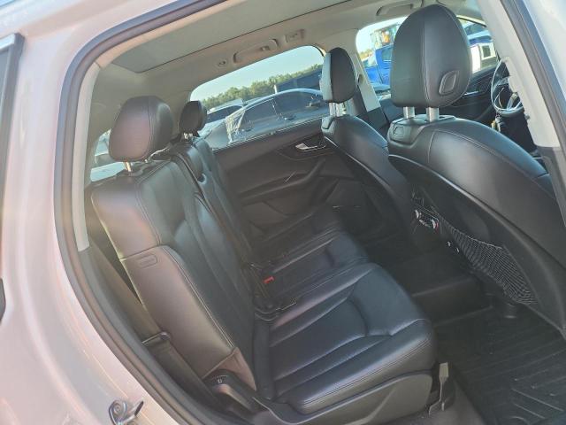 Photo 11 from auction – 2018 AUDI Q7 with VIN WA1VABF74JD038239