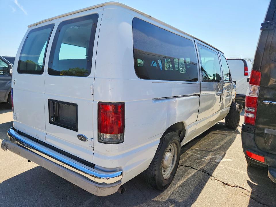 Photo 3 from auction – 2004 FORD ECONOLINE with VIN 1FMRE11WX4HA03265