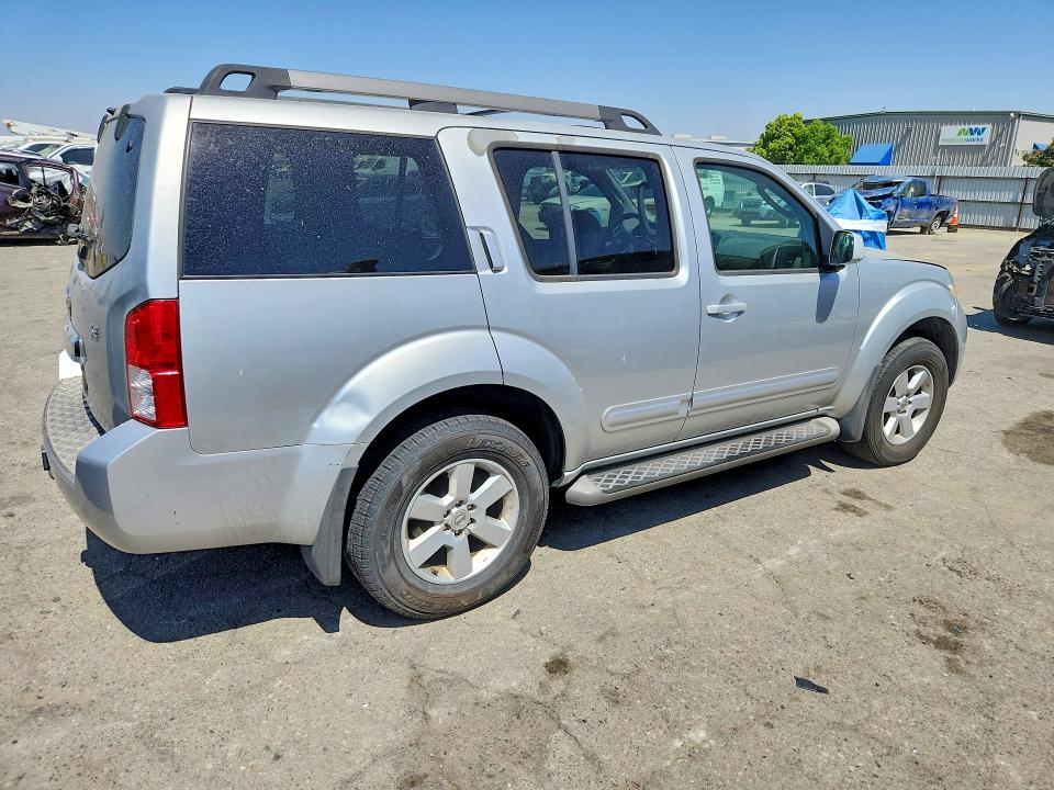 Photo 3 from auction – 2008 NISSAN PATHFINDER with VIN 5N1AR18U68C613611