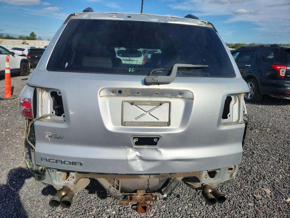 Zdjęcie 6 z aukcji – 2011 GMC ACADIA z VIN 1GKKVRED2BJ136397