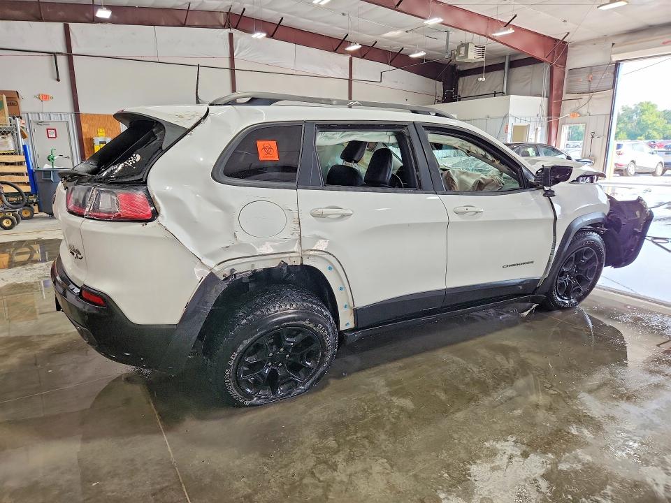 Foto 3 de la subasta – 2021 JEEP CHEROKEE con VIN 1C4PJMBX1MD177927